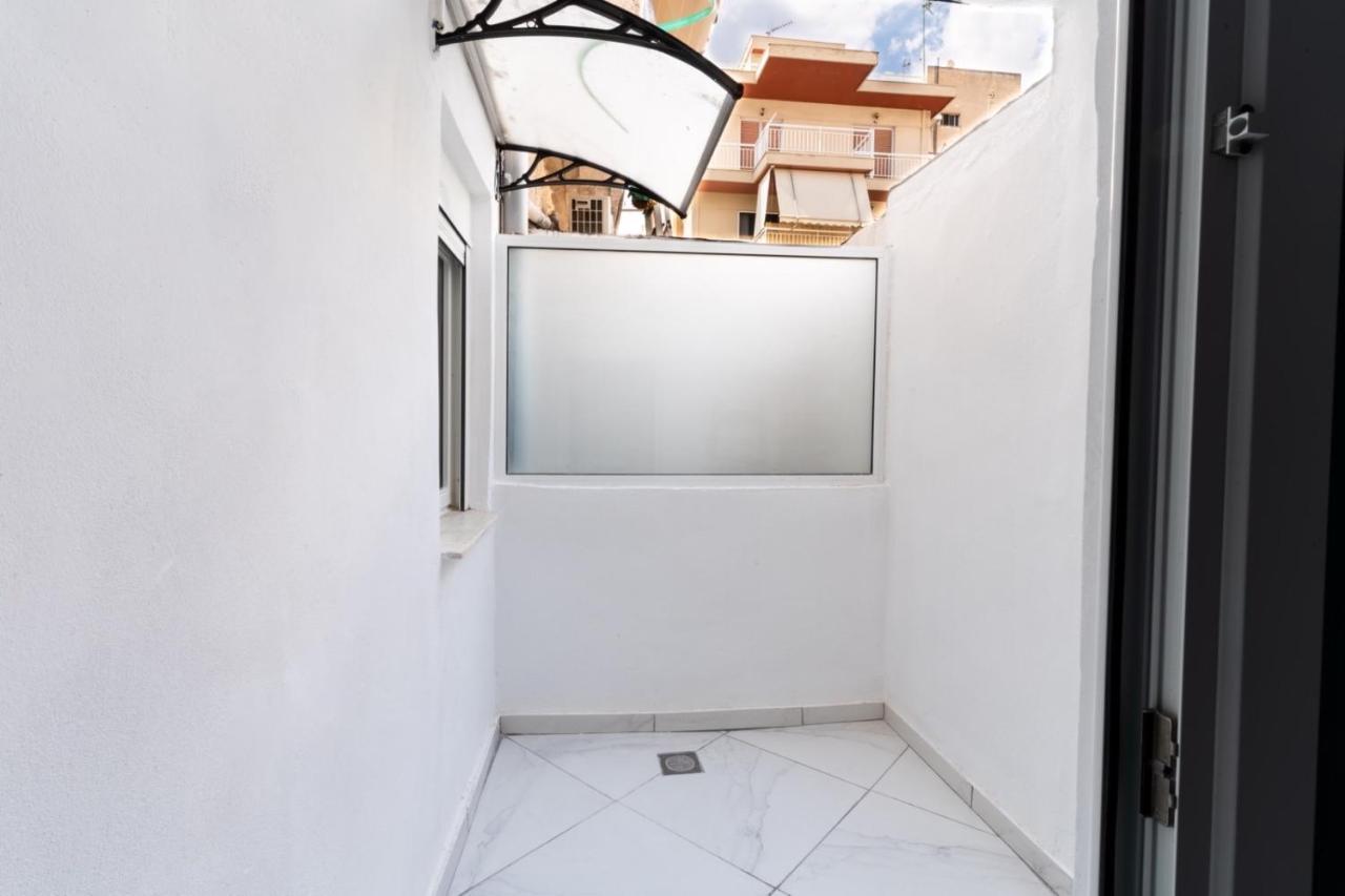 Aiolos Luxury Suite 3 Agios Dimitrios Near Metro Athene Buitenkant foto